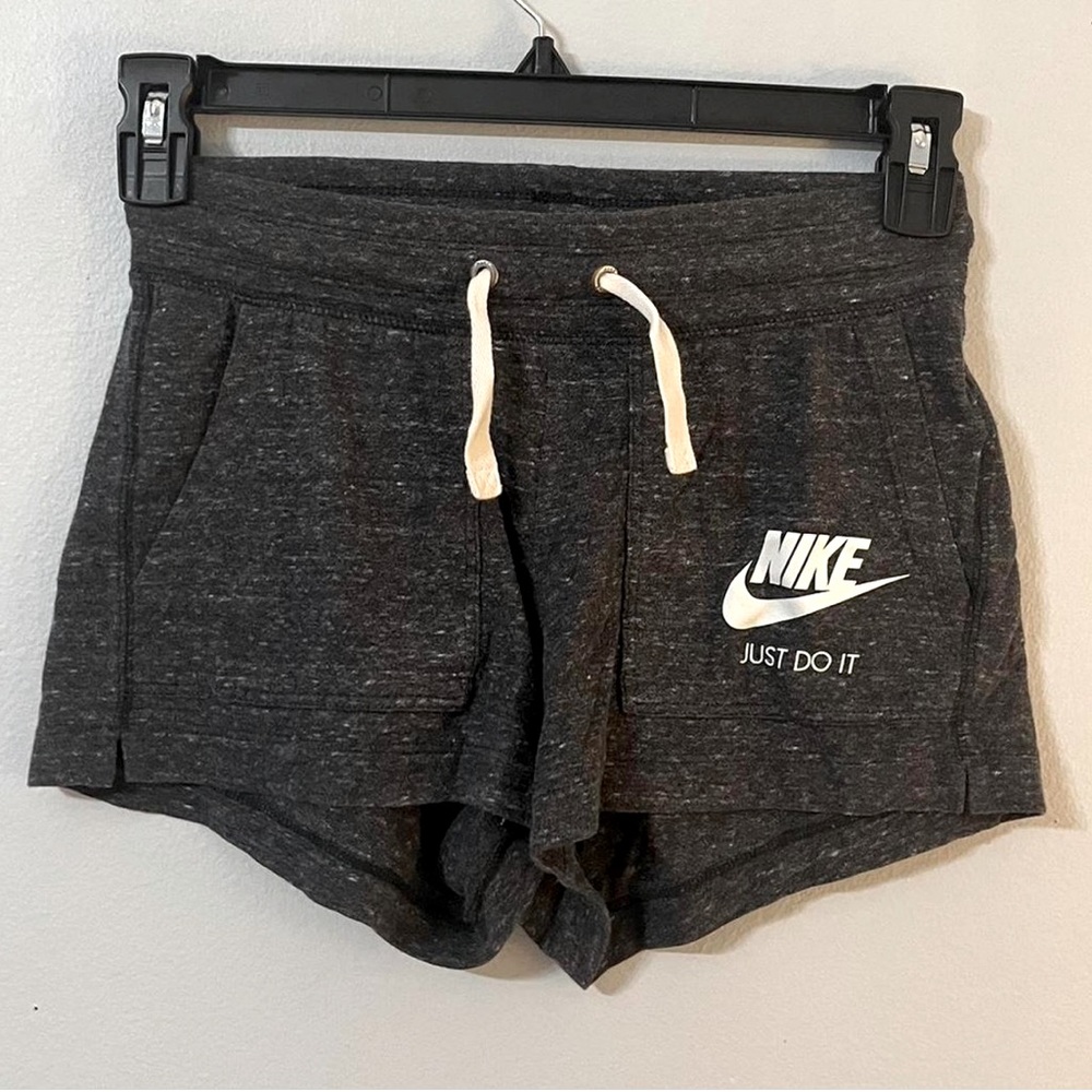 Adorable Nike Sweat shorts! Size Xs.